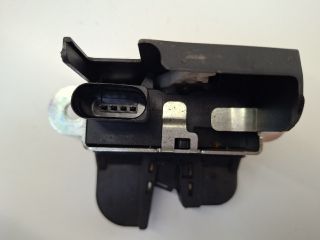 bontott VW GOLF VI Csomagtérajtó Zárszerkezet