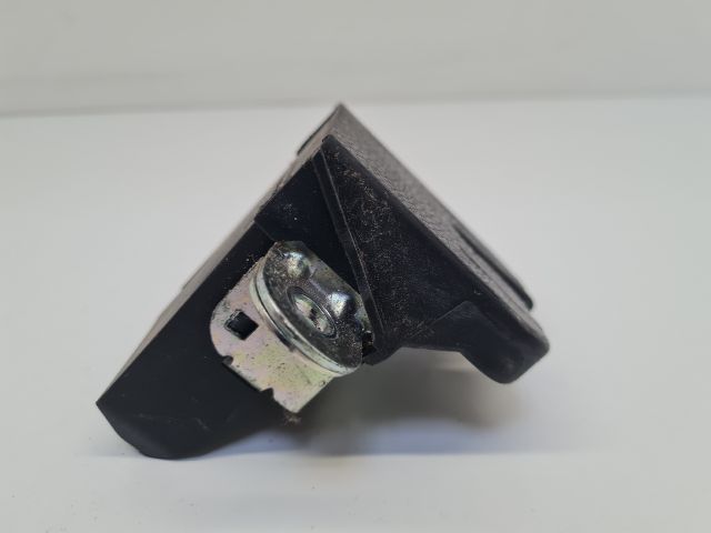 bontott VW GOLF VI Csomagtérajtó Zárszerkezet