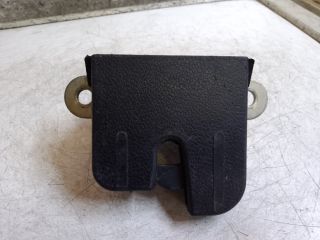 bontott VW GOLF VI Csomagtérajtó Zárszerkezet