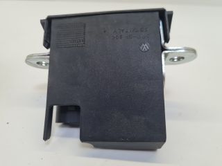 bontott VW GOLF VI Csomagtérajtó Zárszerkezet