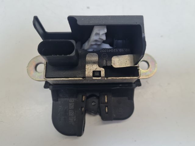 bontott VW GOLF VI Csomagtérajtó Zárszerkezet