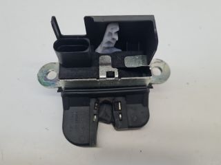 bontott VW GOLF VI Csomagtérajtó Zárszerkezet