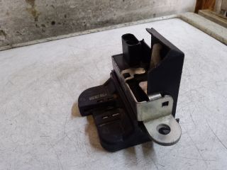 bontott VW GOLF VI Csomagtérajtó Zárszerkezet