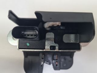 bontott VW GOLF VI Csomagtérajtó Zárszerkezet