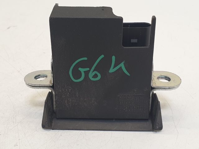 bontott VW GOLF VI Csomagtérajtó Zárszerkezet