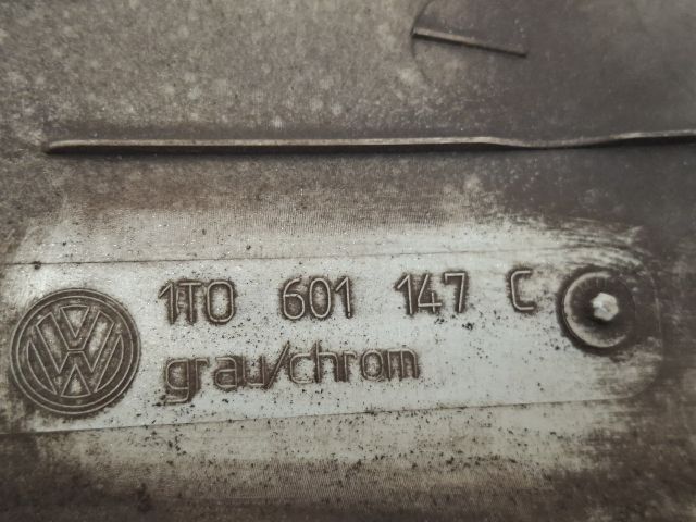 bontott VW GOLF VI Dísztárcsa (1 db)