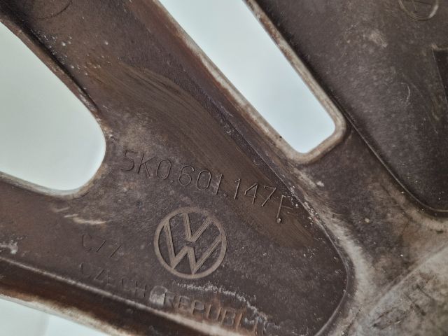 bontott VW GOLF VI Dísztárcsa (1 db)