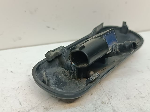 bontott VW GOLF VI Első Ablakmosó Fúvóka