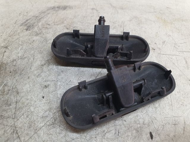 bontott VW GOLF VI Első Ablakmosó Fúvóka