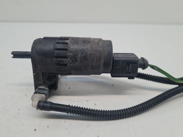 bontott VW GOLF VI Első Ablakmosó Szivattyú