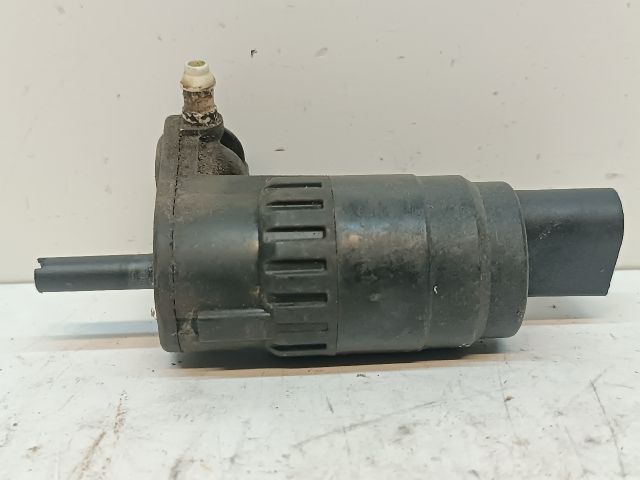 bontott VW GOLF VI Első Ablakmosó Szivattyú