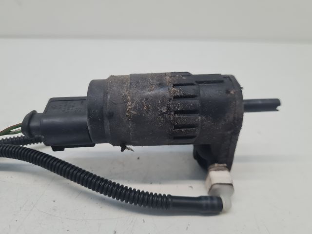 bontott VW GOLF VI Első Ablakmosó Szivattyú