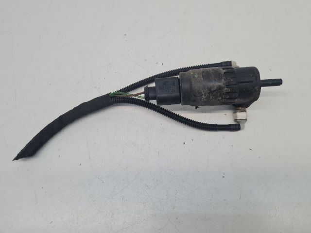 bontott VW GOLF VI Első Ablakmosó Szivattyú