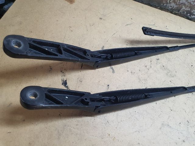 bontott VW GOLF VI Első Ablaktörlő Lapát Pár