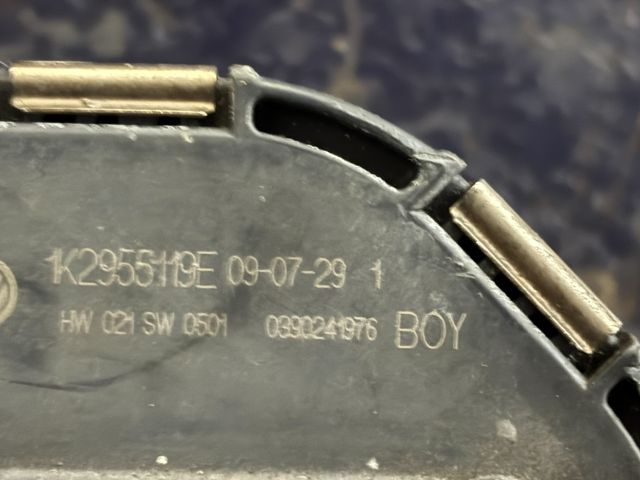 bontott VW GOLF VI Első Ablaktörlő Motor