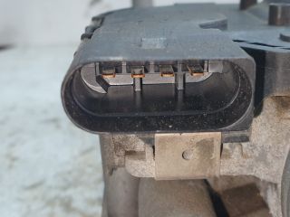 bontott VW GOLF VI Első Ablaktörlő Szerkezet Motorral