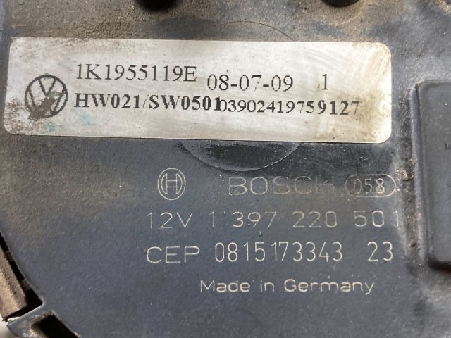 bontott VW GOLF VI Első Ablaktörlő Szerkezet Motorral