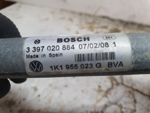 bontott VW GOLF VI Első Ablaktörlő Szerkezet Motorral