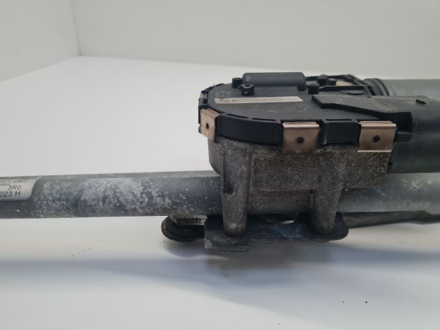 bontott VW GOLF VI Első Ablaktörlő Szerkezet Motorral