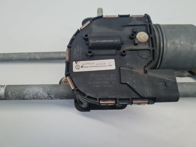 bontott VW GOLF VI Első Ablaktörlő Szerkezet Motorral