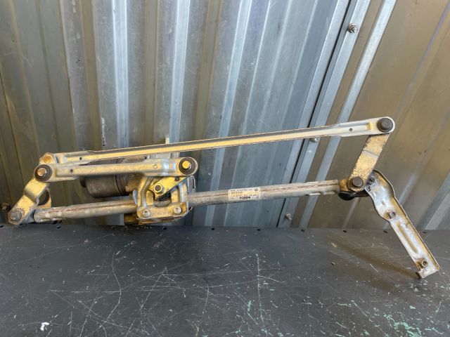 bontott VW GOLF VI Első Ablaktörlő Szerkezet Motorral