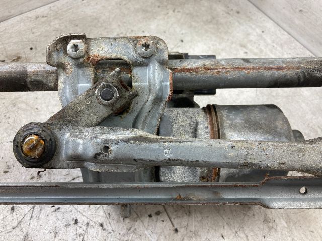 bontott VW GOLF VI Első Ablaktörlő Szerkezet Motorral