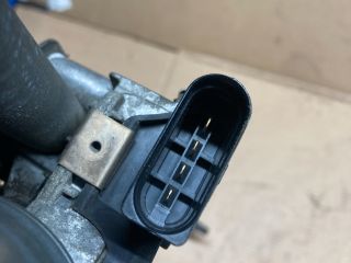 bontott VW GOLF VI Első Ablaktörlő Szerkezet Motorral