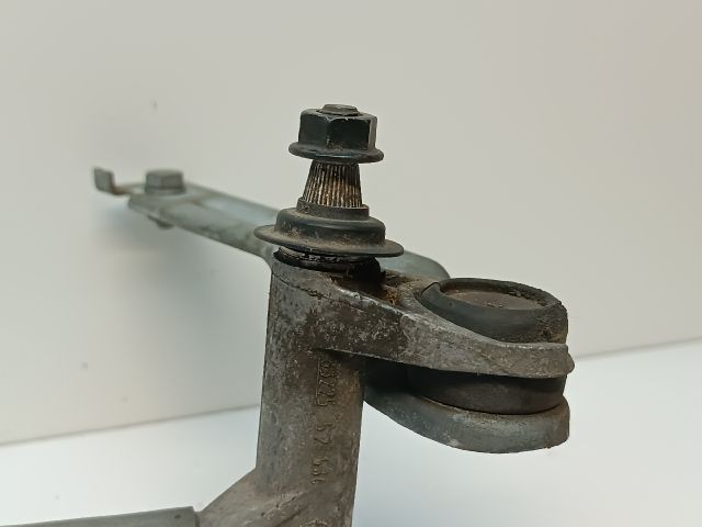 bontott VW GOLF VI Első Ablaktörlő Szerkezet Motorral