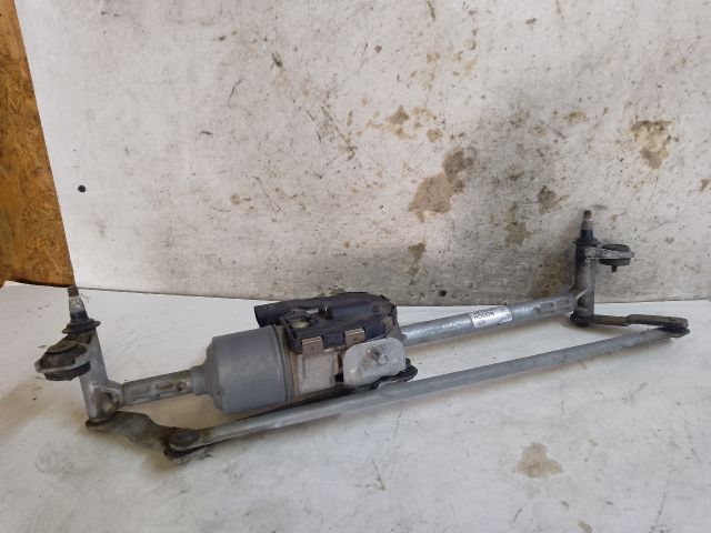 bontott VW GOLF VI Első Ablaktörlő Szerkezet Motorral