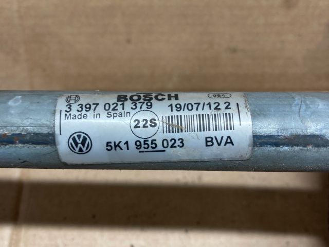 bontott VW GOLF VI Első Ablaktörlő Szerkezet Motorral