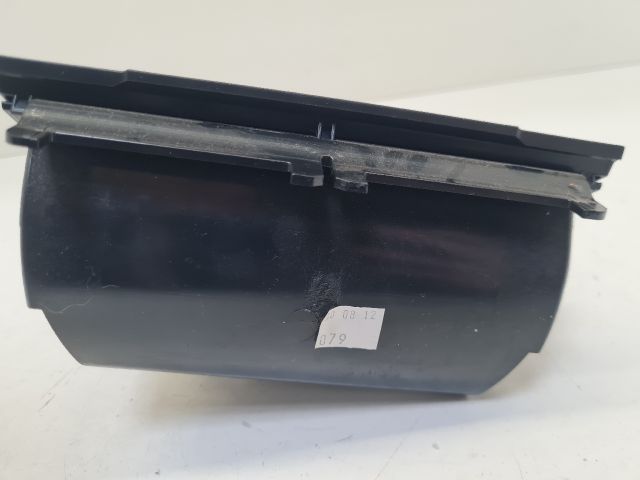 bontott VW GOLF VI Első Hamutartó