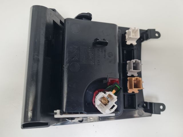 bontott VW GOLF VI Első Hamutartó