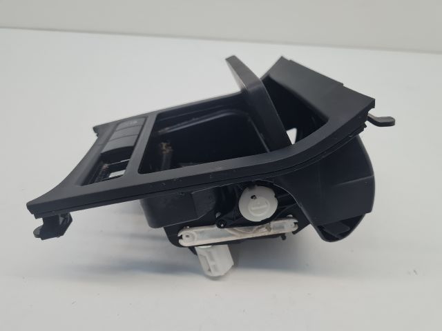 bontott VW GOLF VI Első Hamutartó