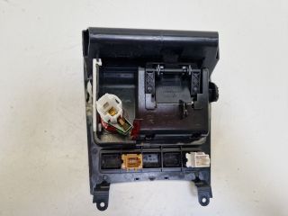 bontott VW GOLF VI Első Hamutartó