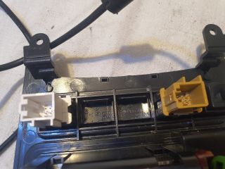 bontott VW GOLF VI Első Hamutartó