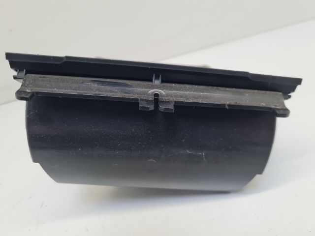 bontott VW GOLF VI Első Hamutartó