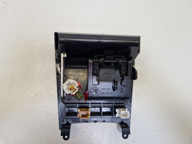 bontott VW GOLF VI Első Hamutartó