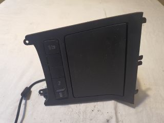 bontott VW GOLF VI Első Hamutartó