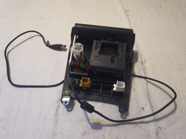 bontott VW GOLF VI Első Hamutartó