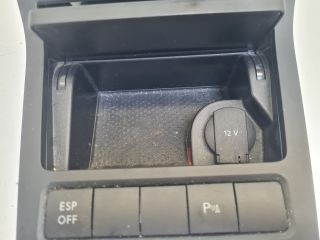 bontott VW GOLF VI Első Hamutartó