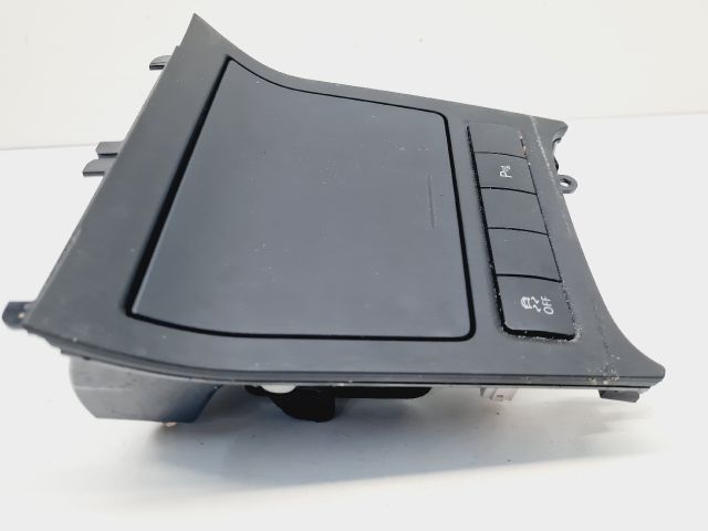 bontott VW GOLF VI Első Hamutartó