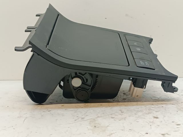 bontott VW GOLF VI Első Hamutartó