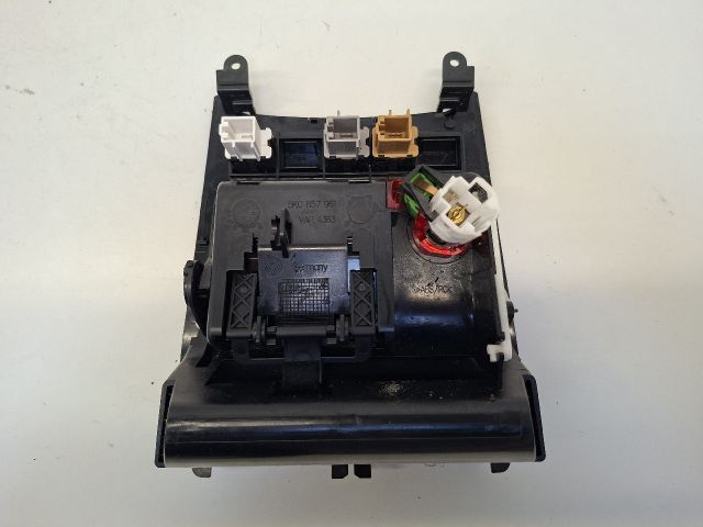 bontott VW GOLF VI Első Hamutartó