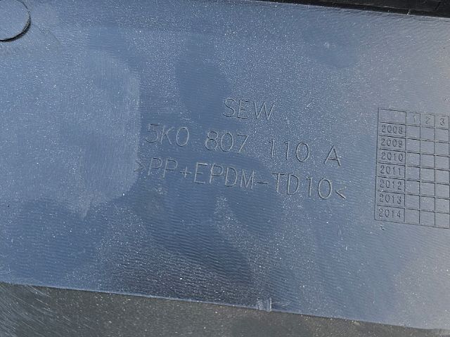 bontott VW GOLF VI Első Lökhárító Alsó (Műanyag)