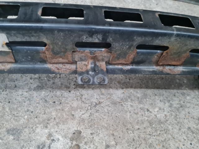 bontott VW GOLF VI Első Lökhárító Merevítő (Fém)