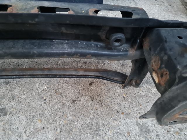 bontott VW GOLF VI Első Lökhárító Merevítő (Fém)