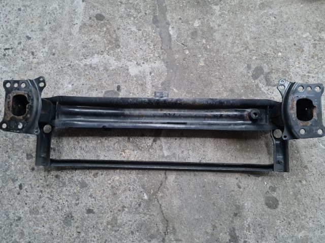 bontott VW GOLF VI Első Lökhárító Merevítő (Fém)