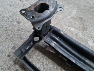 bontott VW GOLF VI Első Lökhárító Merevítő (Fém)