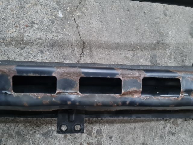 bontott VW GOLF VI Első Lökhárító Merevítő (Fém)