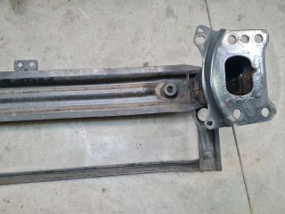 bontott VW GOLF VI Első Lökhárító Merevítő (Fém)